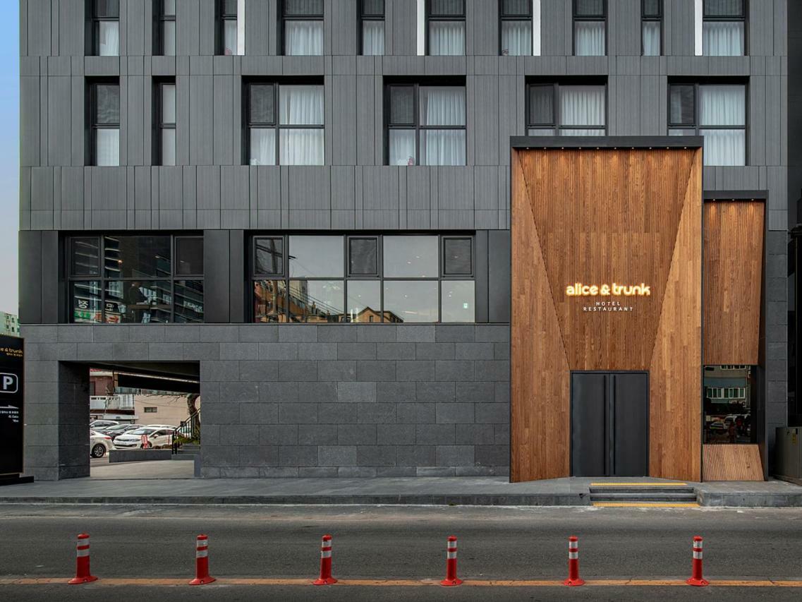 Hotel Alice&Trunk Jeju Exterior foto